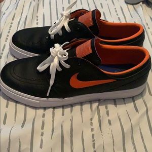 Nike Janoski